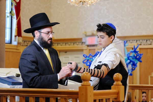 bar-mitzvah-ceremony.jpg