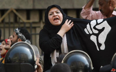 mideast-egypt-protest-2010-4-13-14-48-46.jpg