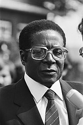 170px-President_Zimbabwe_,_Robert_Mugabe_bezoekt_Nederland_Robert_Mugabe_,_kop,_Bestanddeelnr_932-1922.jpg