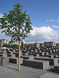200px-Holocaust_memorial_tree.jpg