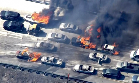 CA-Fire-cars-buring-on-freeway-800x480.jpg