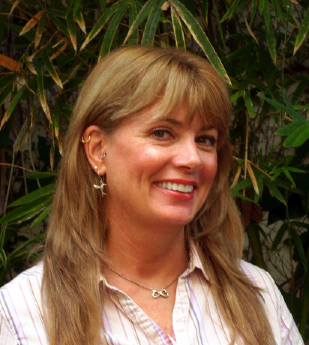 Carolyn Hamlett.jpg