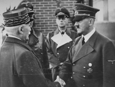 Hitler-masoński-uścisk dłoni-petain.jpg