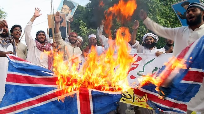 burning-uk-flag.jpg