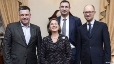 nuland-in-ukraine-1.jpg