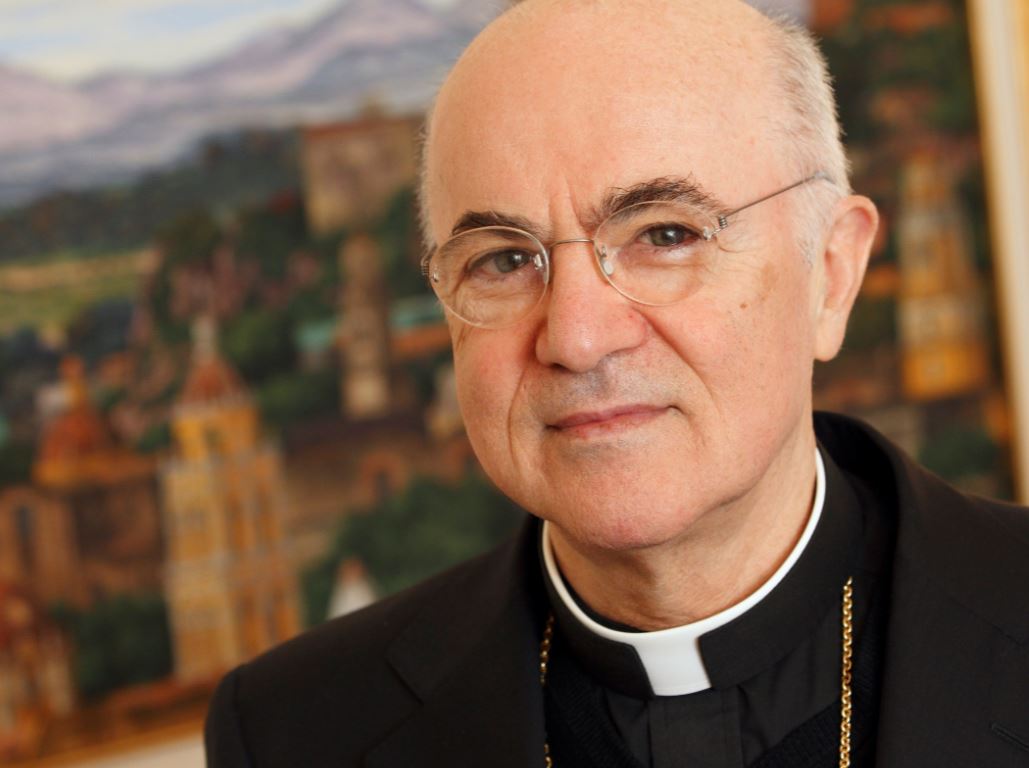 Erzbischof Vigano – Totalitäre Regime werden mit Gewalt gestürzt